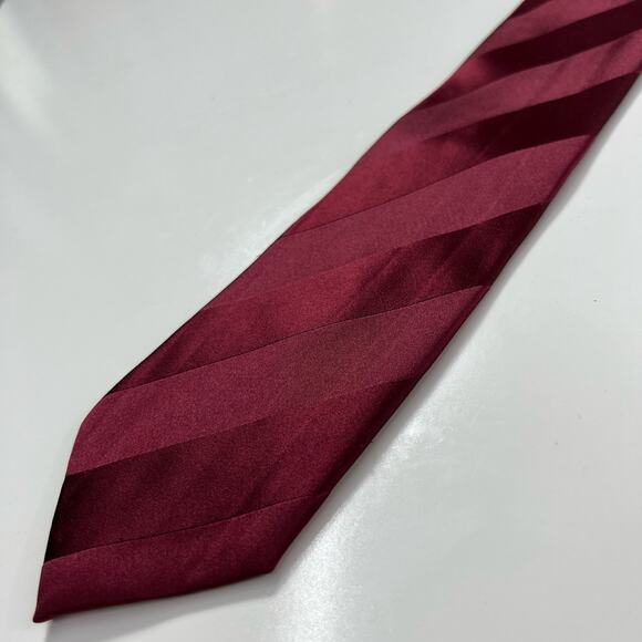 Donald Trump Other - Donald Trump Signature Made In China Mens Necktie Red Striped 100% Silk Neck Tie